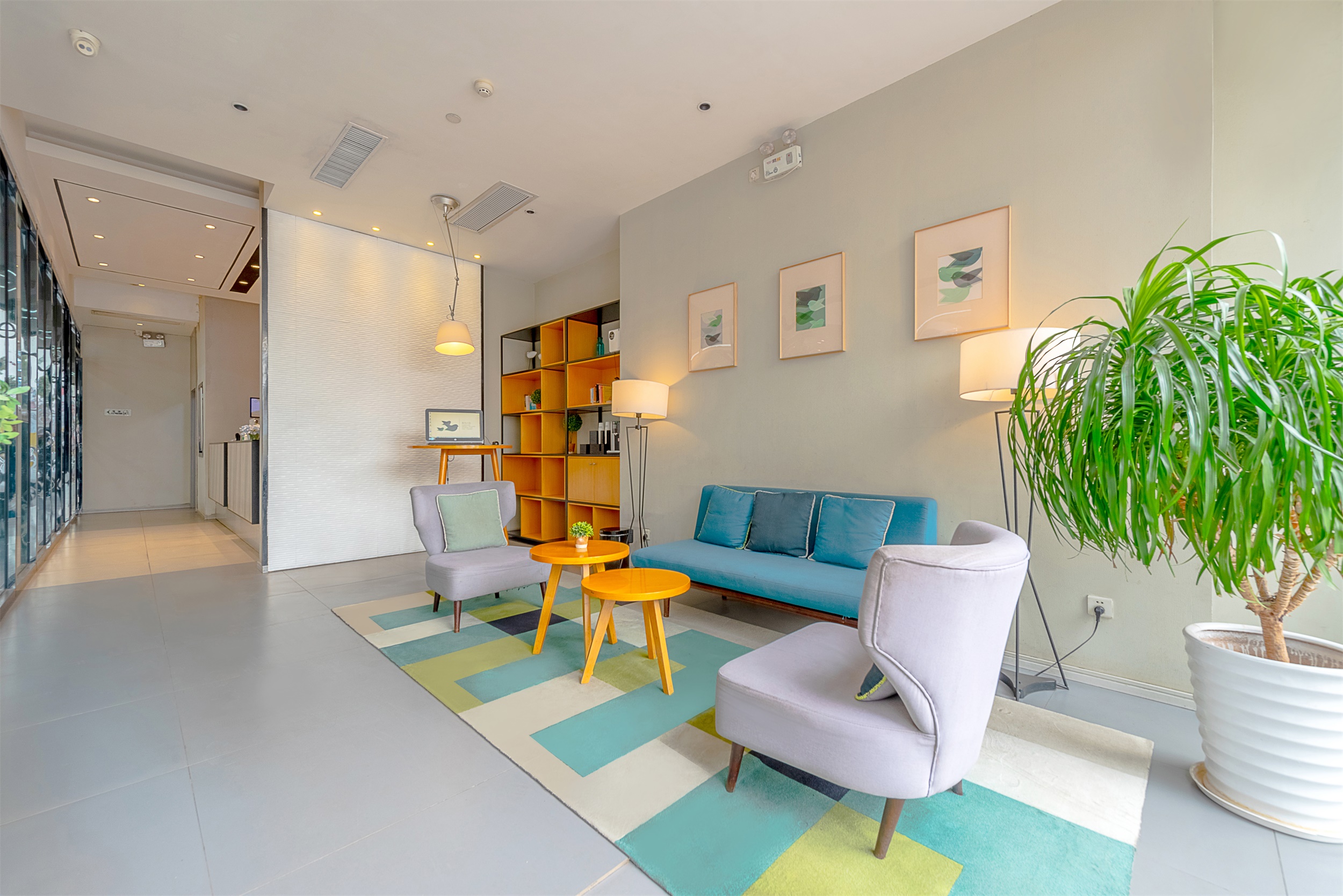Photos of Homeinn Selected Hotel (Guangzhou Panyu Chimelong Xiatao Subway Station) · Stays
