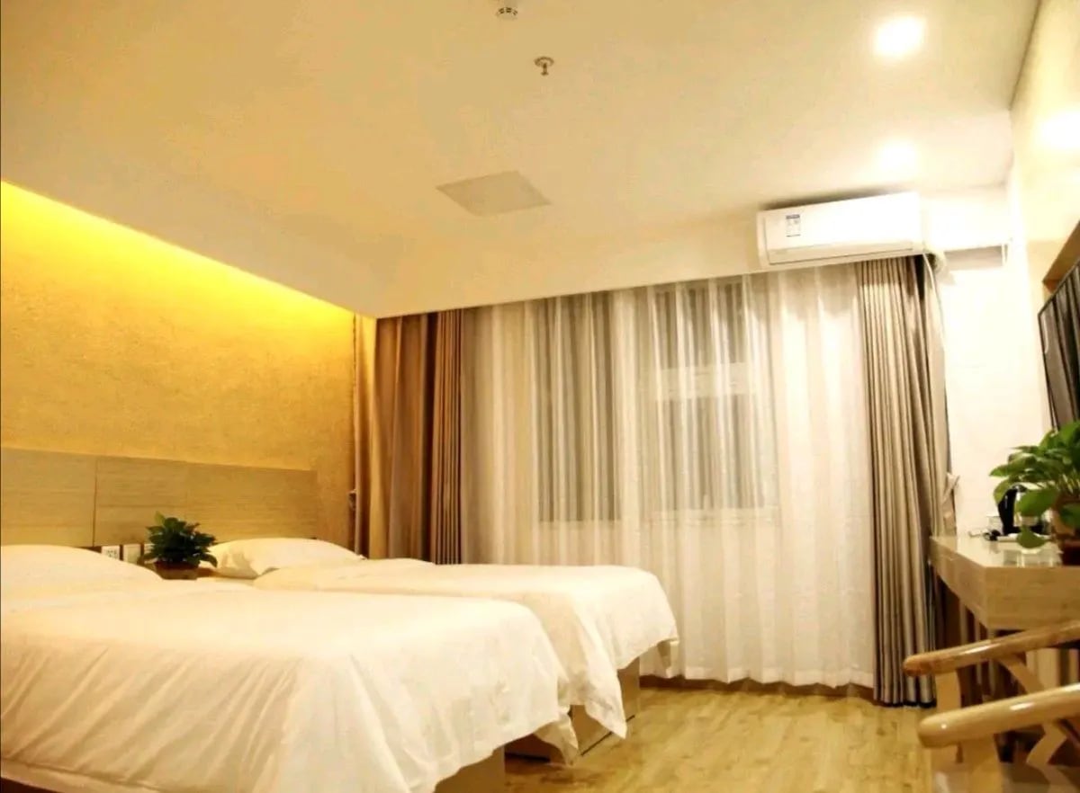 Beijing Railway Station East Hotel