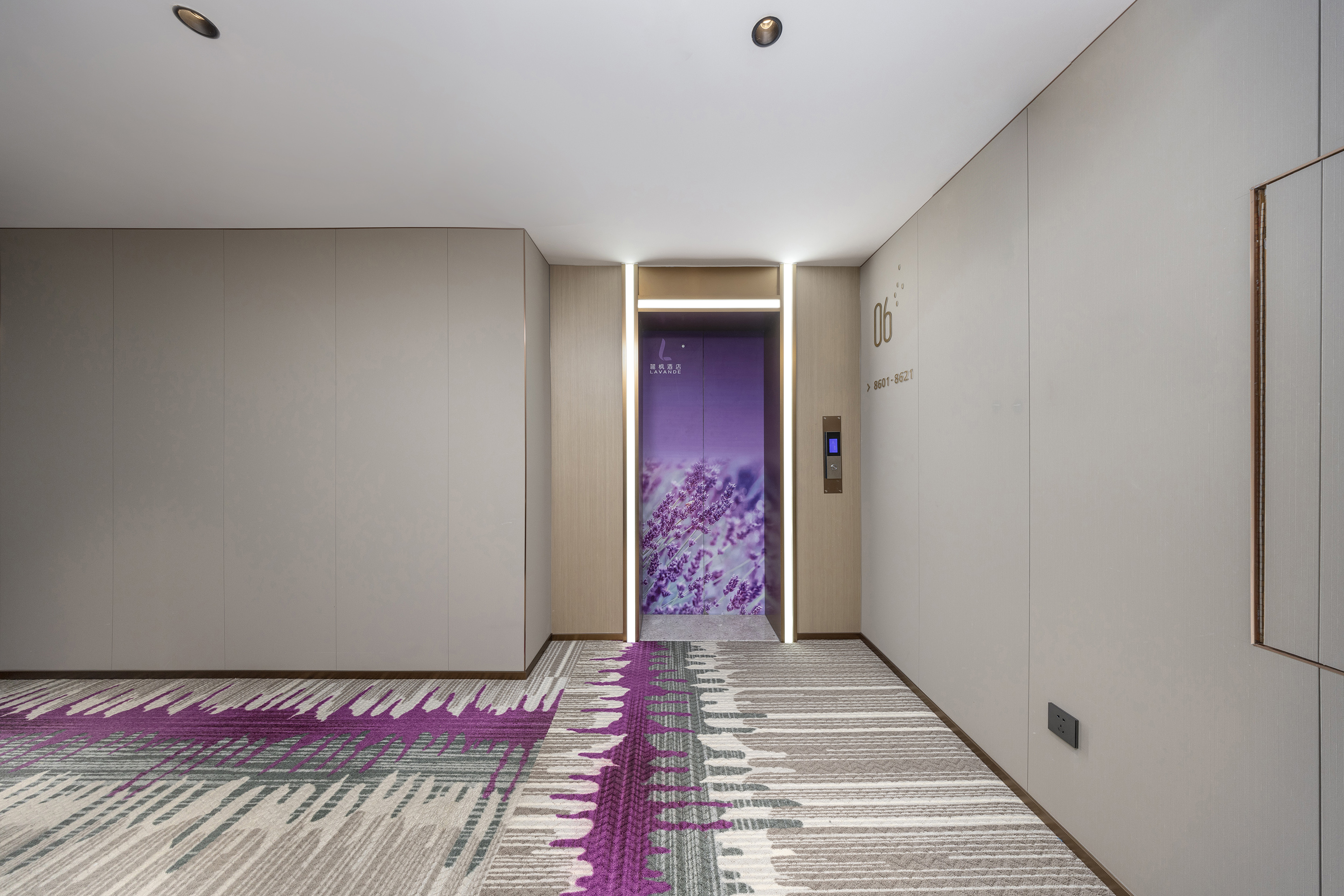 Photos of Lavande Hotel (Guangzhou Tianhe Shipai East Road Gangding Metro Station) · Stays