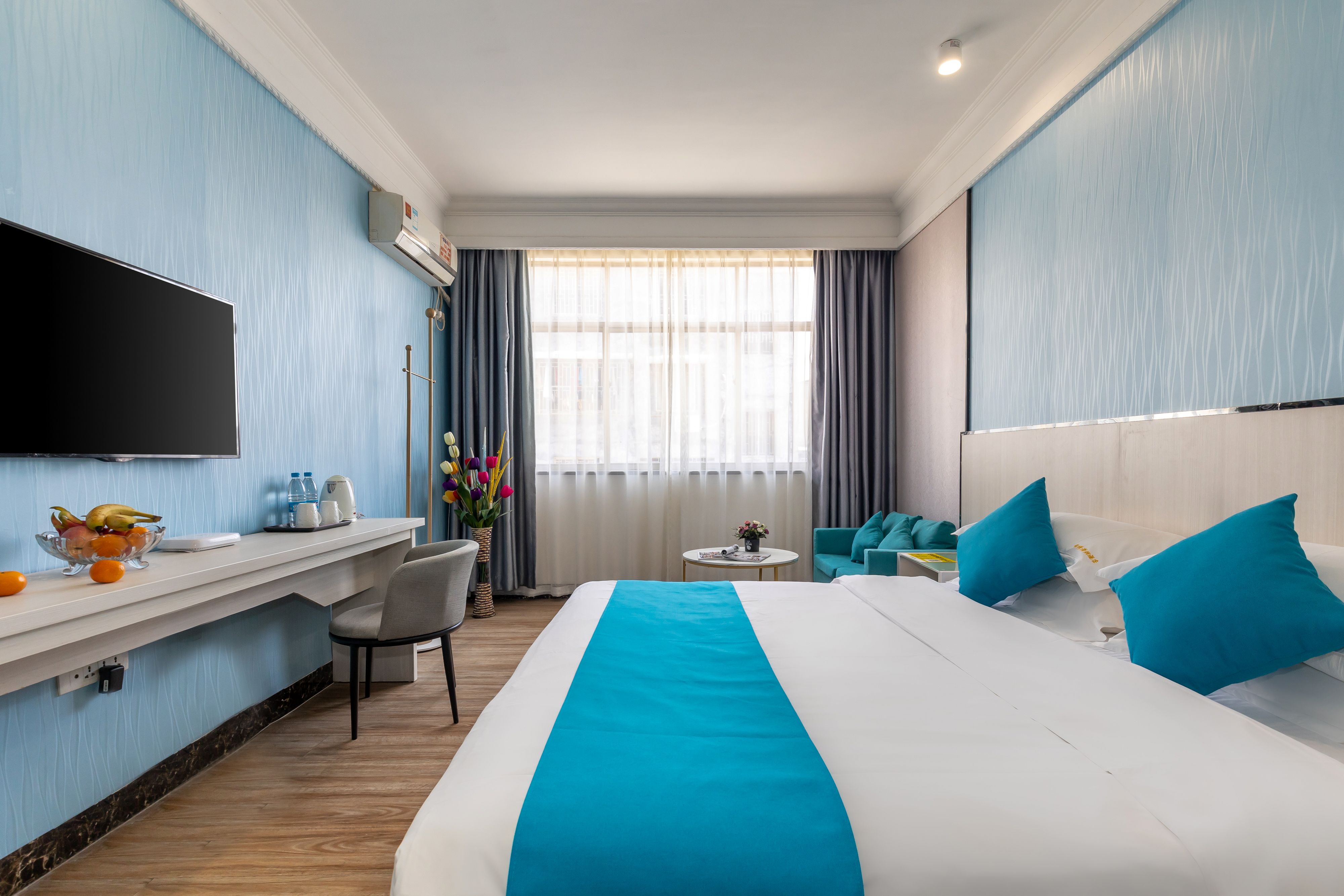 Jin Xiu Xiao Xiang Hotel (Guilin North High-speed Railway Station)