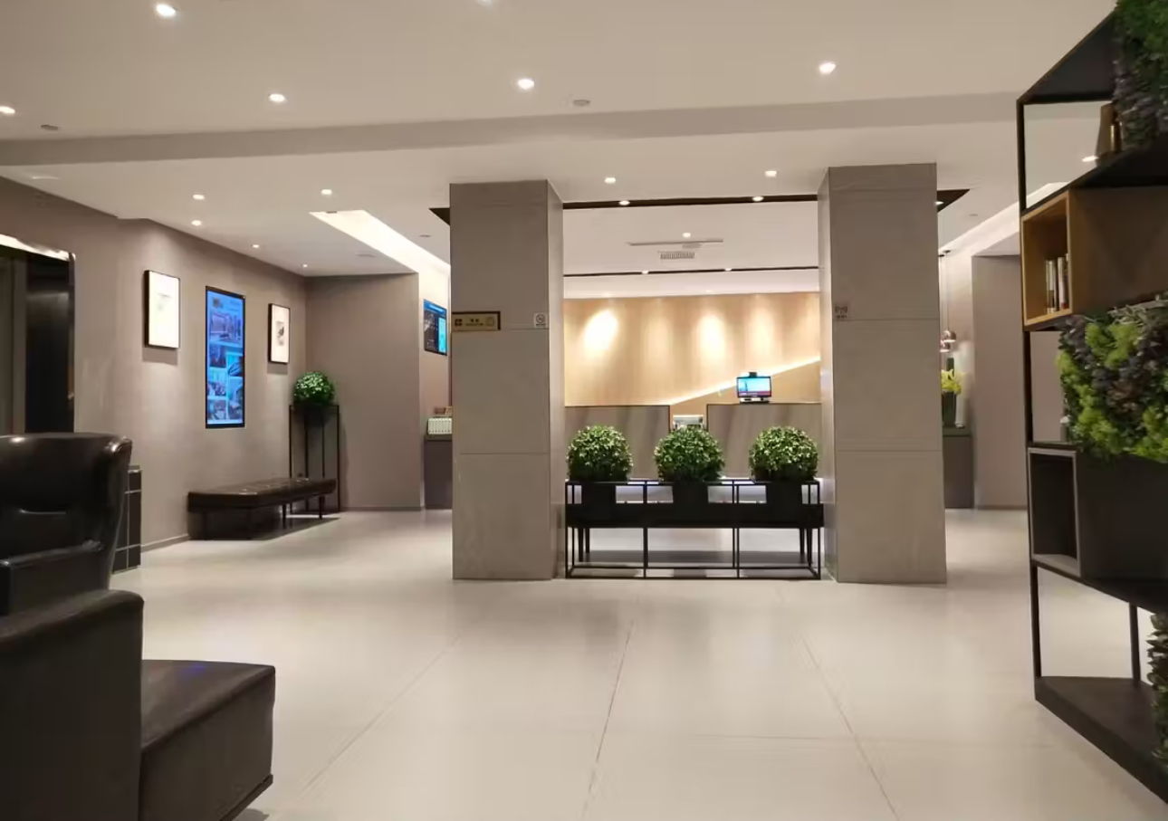 Mercure Lanzhou (Railway Station Passenger Transport Center)