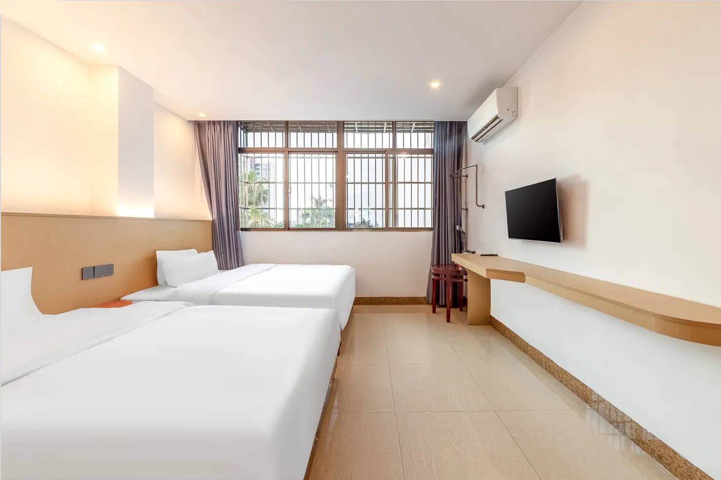 Nanjing Business Hotel