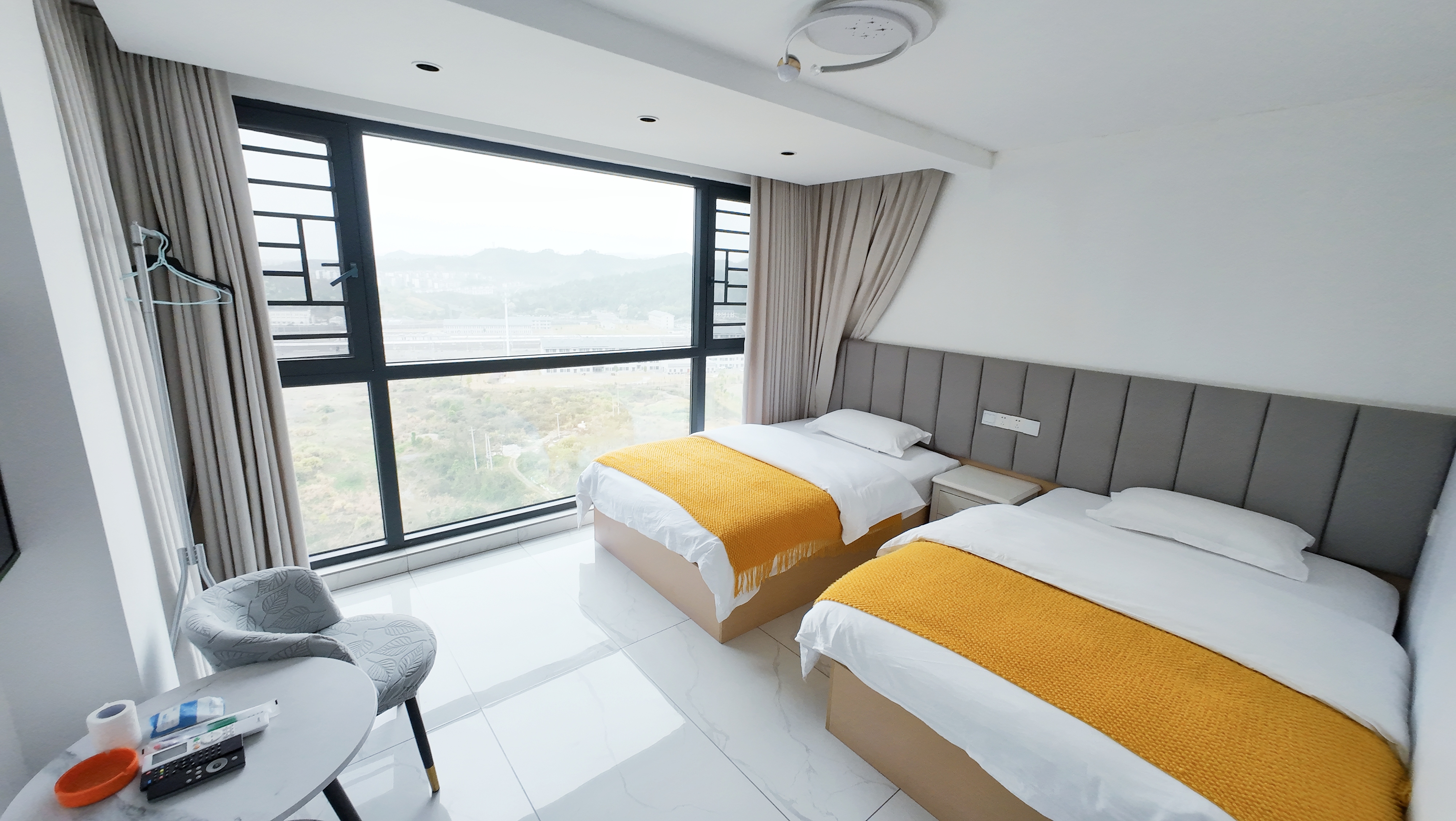 Qingfeng Homestay (Zhangjiajie West Railway Station)