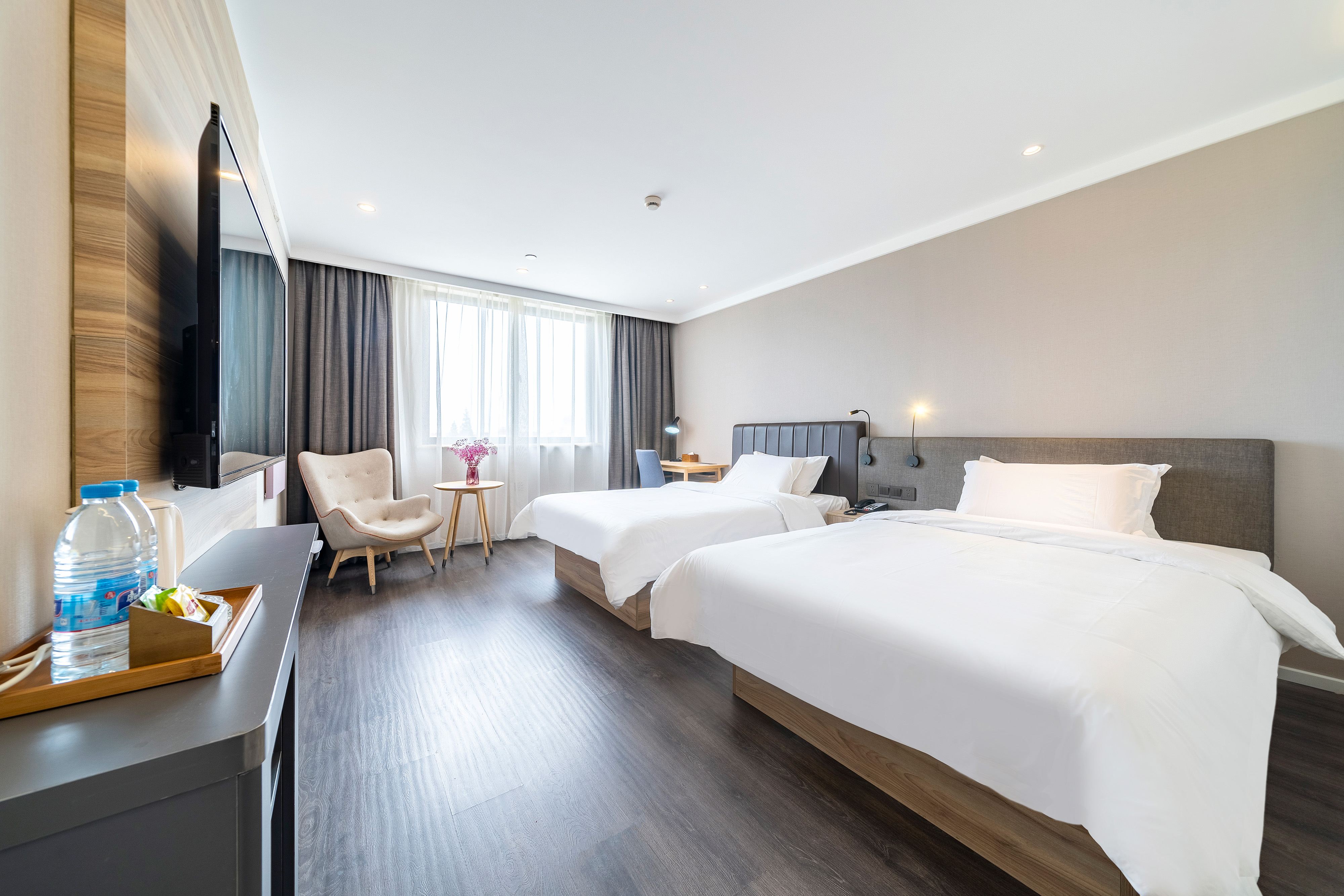 Youting  Hotel (Shanghai Wusongkou International Cruise Port Shuichan Road Subway Station Hotel)