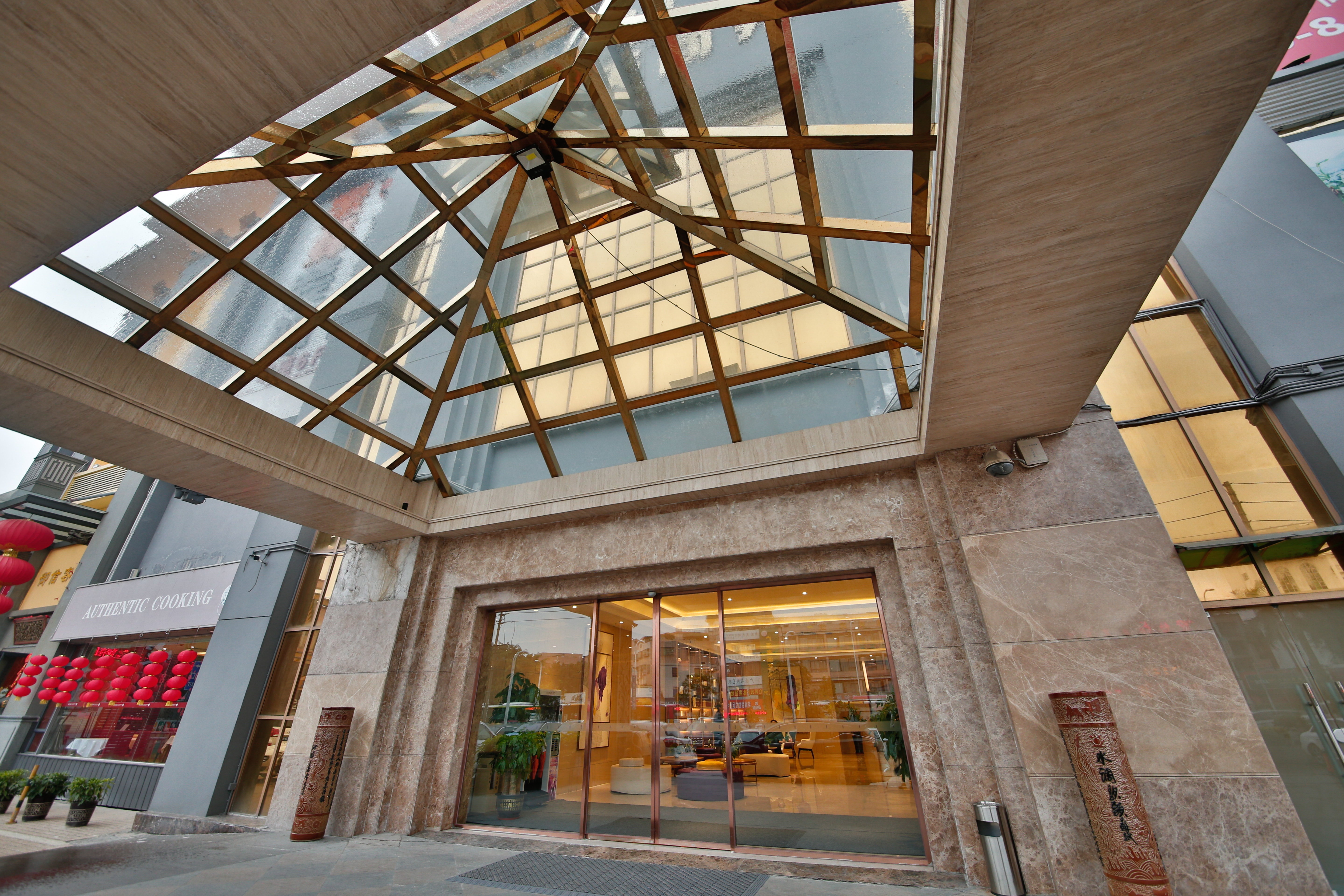 Photos of Lavande Hotels (Guangzhou Panyu Changlong Xiajiao Subway Station) · Stays