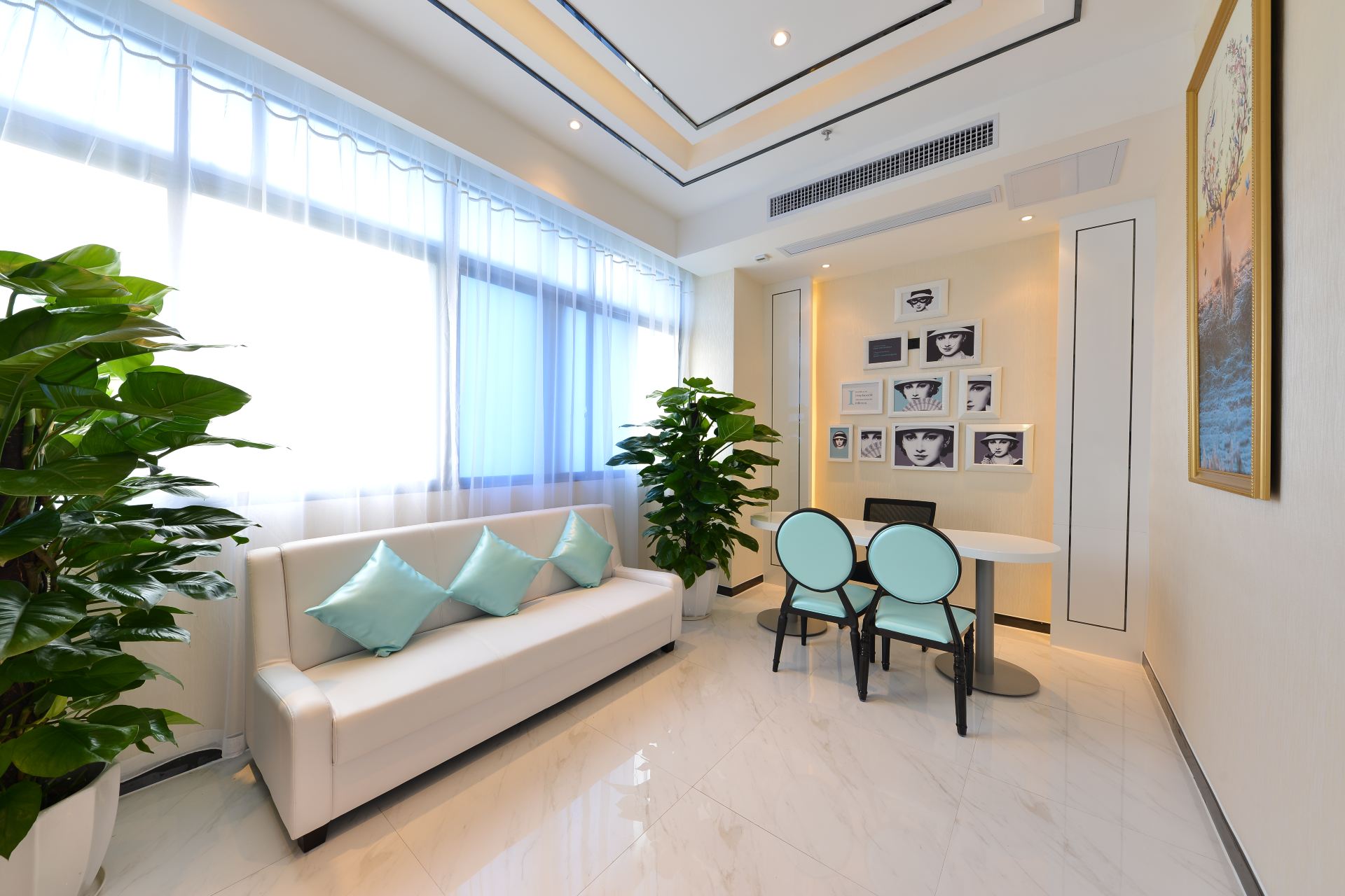 Photos of Xana Hotelle (Guangzhou Zhujiang New Town Tiyu West Metro Station Branch) · Stays