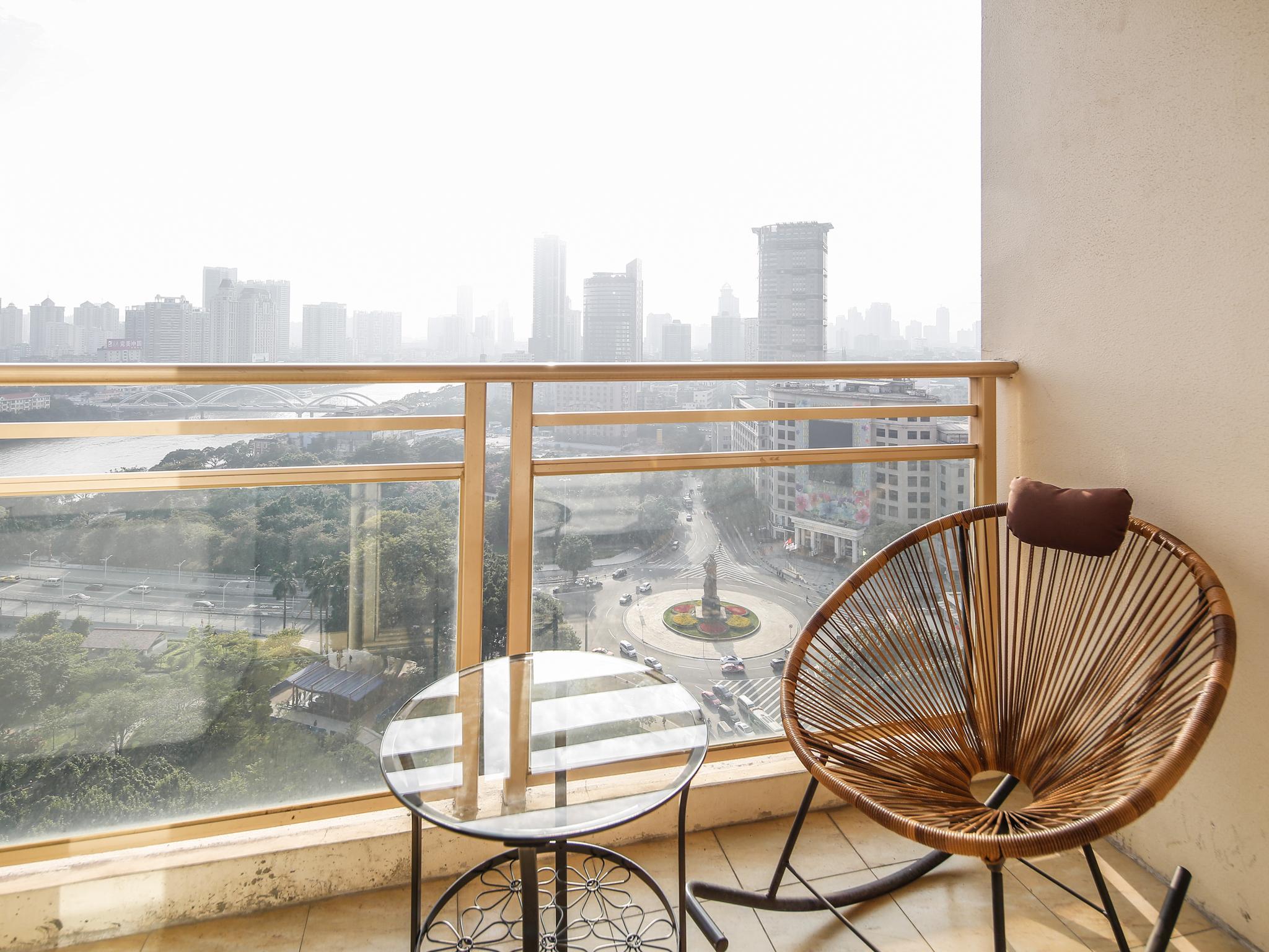 WAIFIDEN Guangzhou HaiZhu Square WanYi Apartment-Canton Fair Free Shuttle Bus · Hotel setting