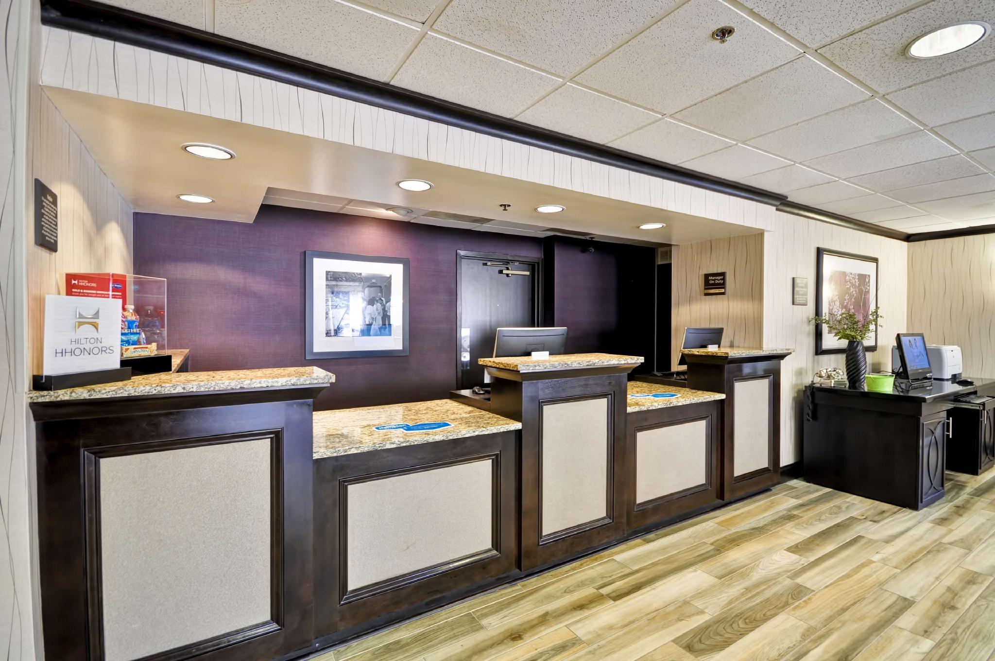 Hampton Inn Kansas City-Airport in Kansas City | 2023 Updated prices ...