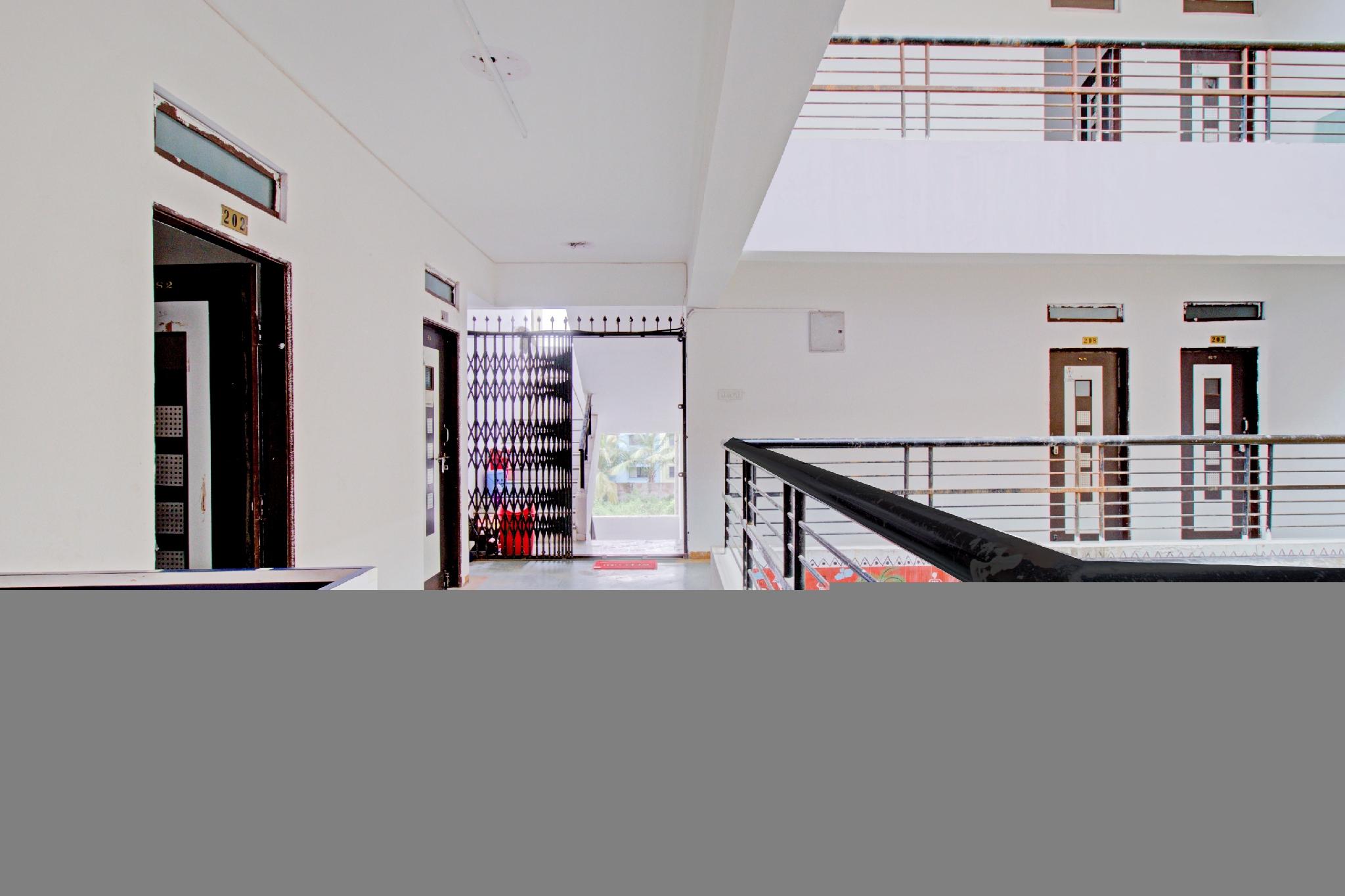 SPOT ON 81650 Shree Hari Guest House And Lodging in Nashik 2023