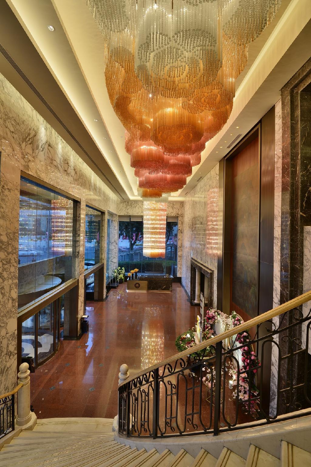 Shijiazhuang International Building Hotel