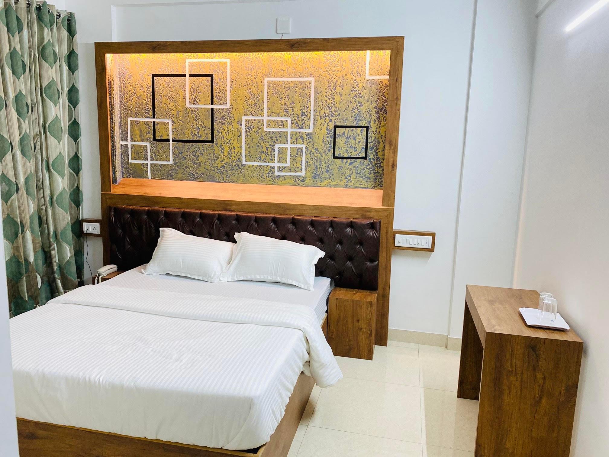 B SIX HOTEL(LODGE) In Bangalore Urban | 2023 Updated Prices, Deals ...