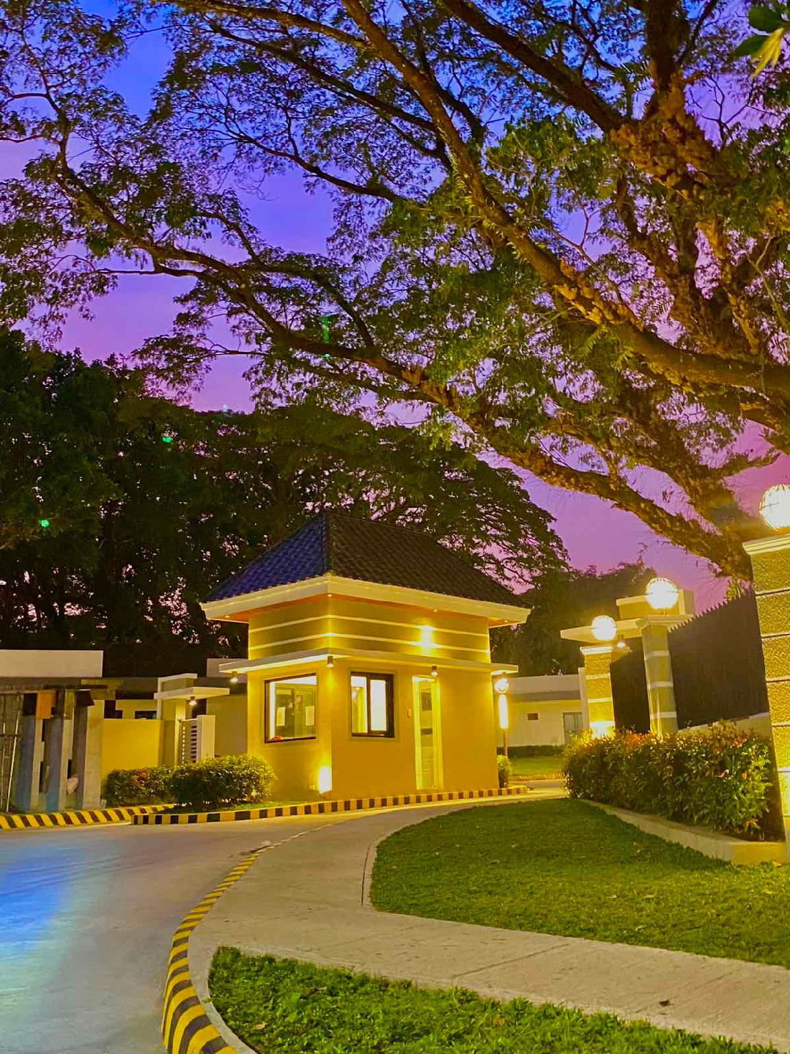 Aurora Villas and Cabin Resort