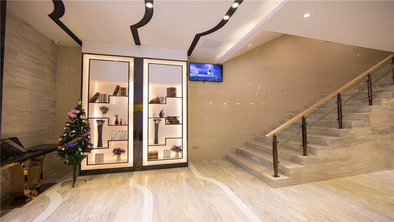Lavande Hotel Guangzhou Kecun Metro Station Pazhou Convention and Exhibition Center · Hotel setting
