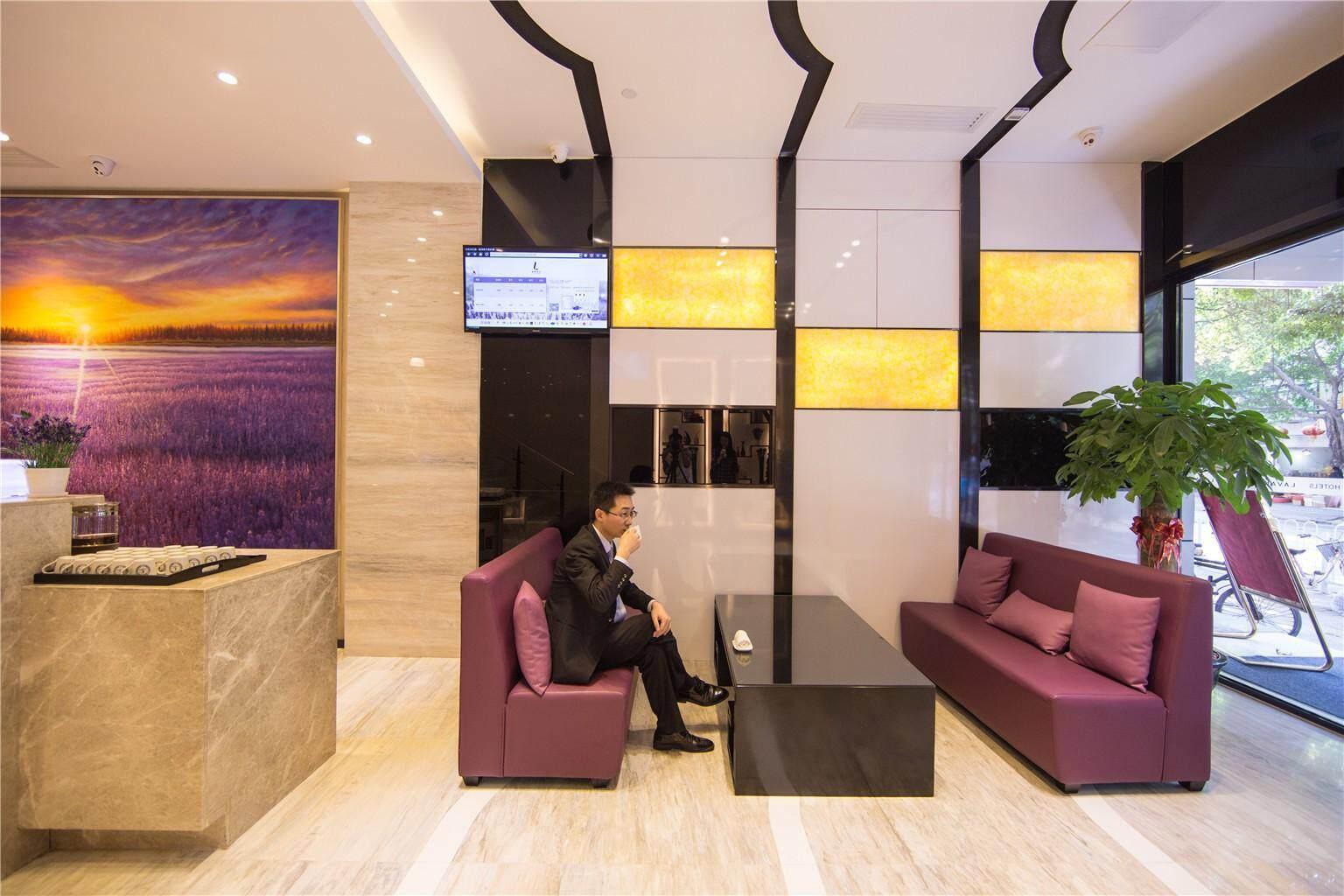 Lavande Hotel Guangzhou Kecun Metro Station Pazhou Convention and Exhibition Center · Hotel setting