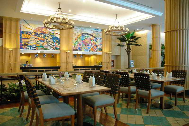 Jomtien palm beach hotel