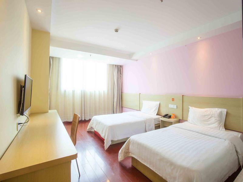 Photos of 7 Days Inn Guangzhou Shijing Jinbi New City · Stays