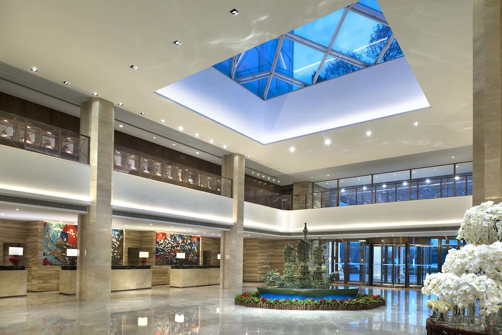 White Swan Hotel · Hotel setting