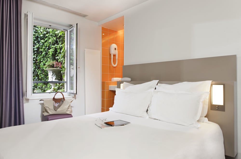 Libertel Canal Saint Martin