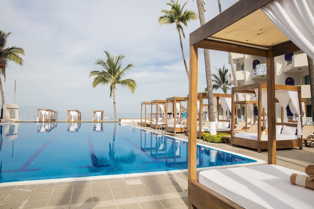 Crown Paradise Golden Puerto Vallarta All Inclusive