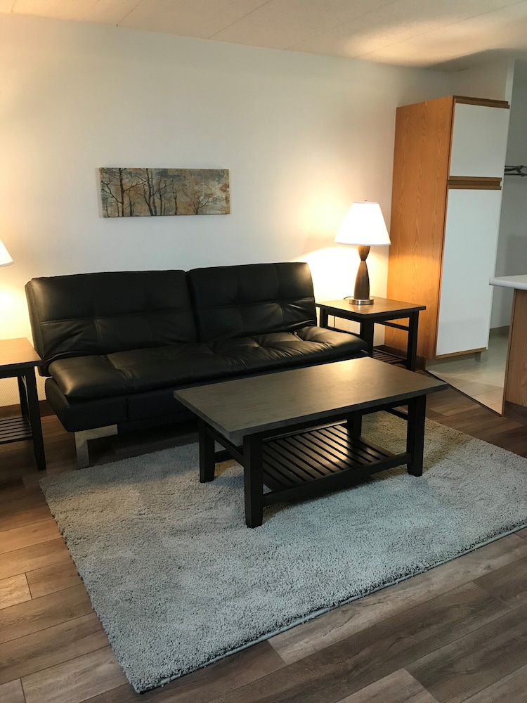 Clive Hotel & Suites in Clive 2023 Updated prices, deals Klook