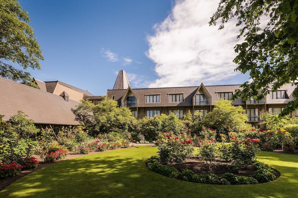 Chateau on the Park - Christchurch, a DoubleTree by Hilton