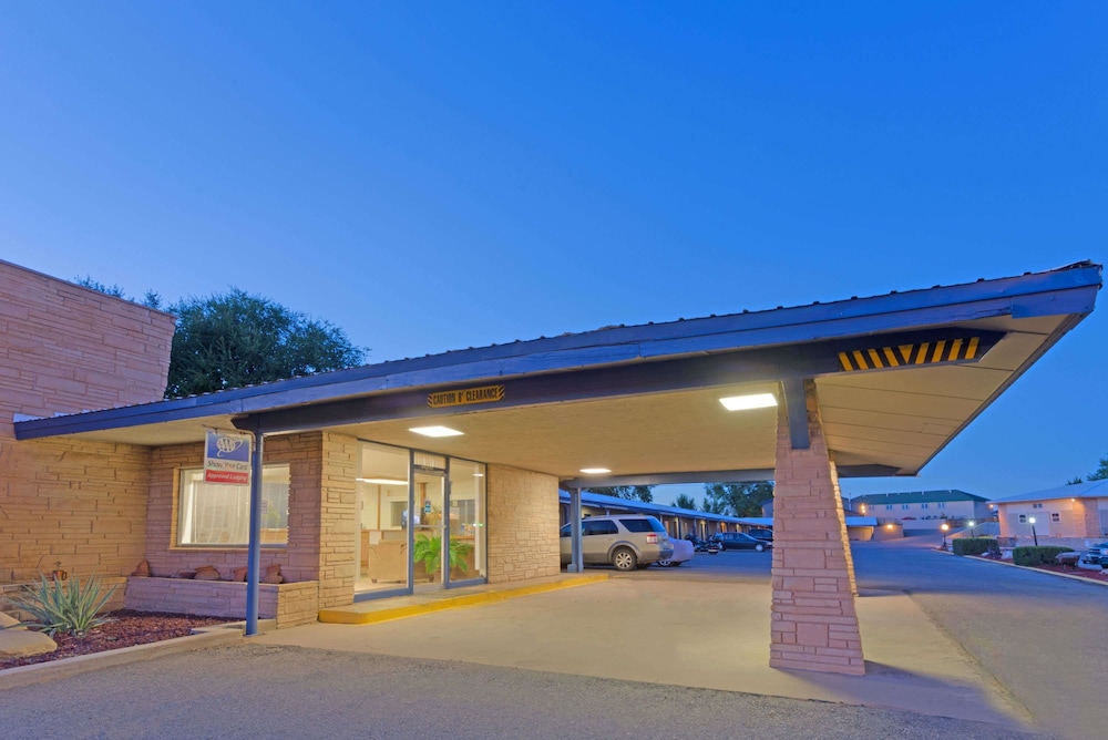 Suburban Studios near Mesa Verde