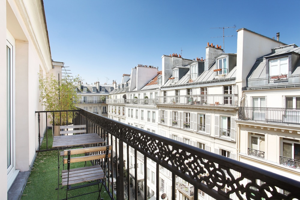Maison Nabis by Happyculture