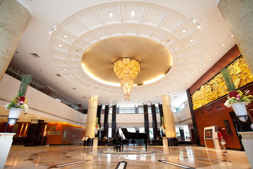 Dong Fang Hotel Guangzhou · Hotel setting