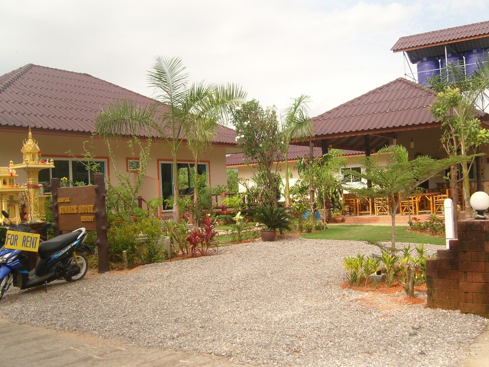 Khaolak Summer House Resort