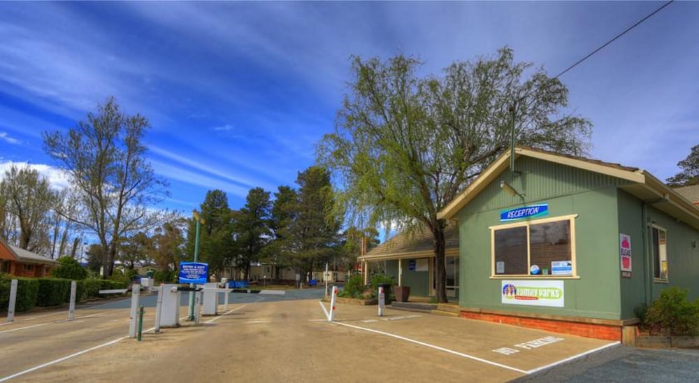 Hotels in Snowy Monaro Regional Council