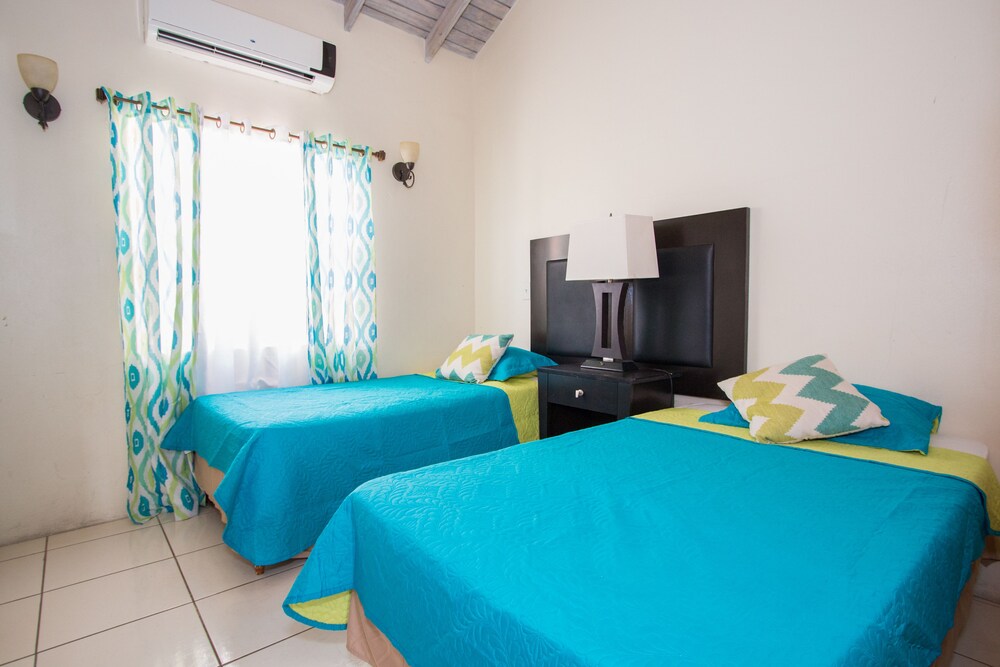 Connie's Comfort Suites