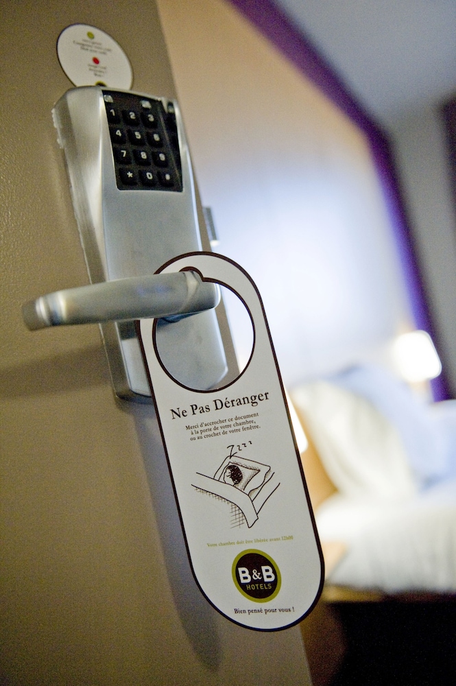 B&B HOTEL Strasbourg Nord Artisans