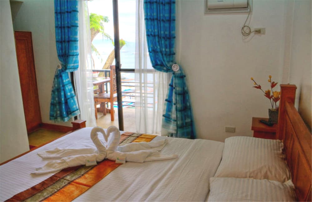 Angelyn's Dive Resort