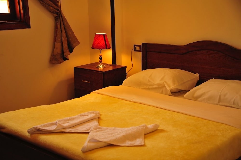 Alhambra Hotel