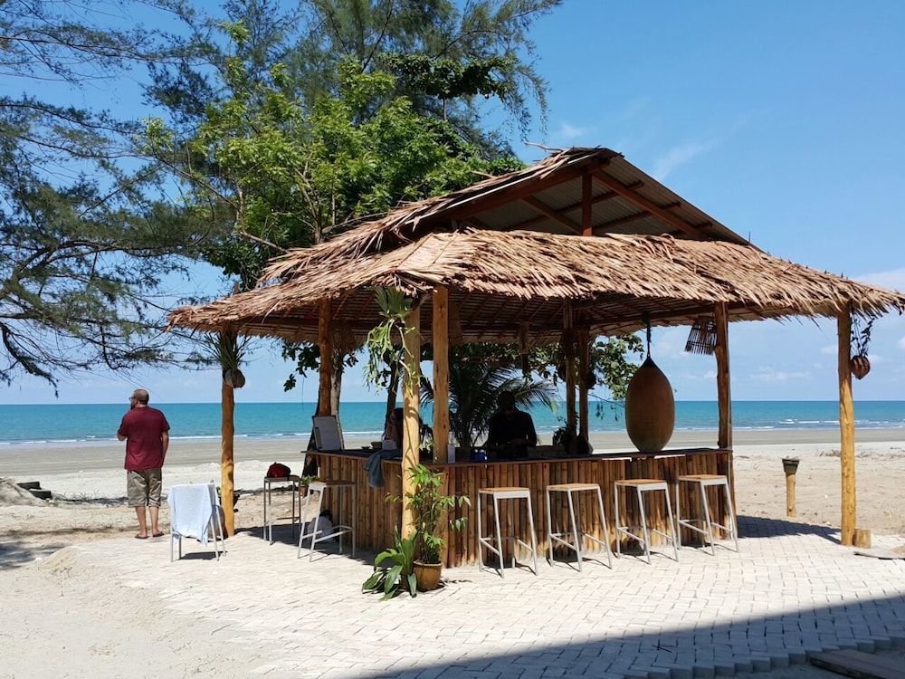 Mandurah Hotel in Kuantan 2024 Updated prices, deals Klook