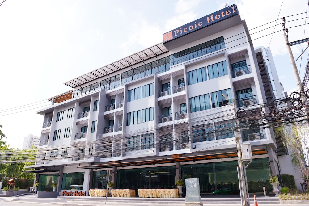 Picnic Hotel Bangkok di Bangkok | Harga terbaru 2023, promo - Klook