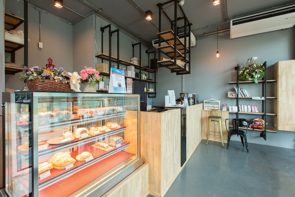 Maya Phuket Airport Hotel