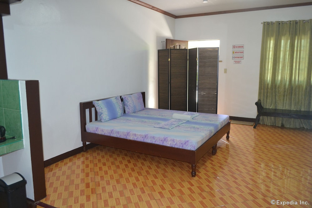 Antonio's Apartelle & Suites