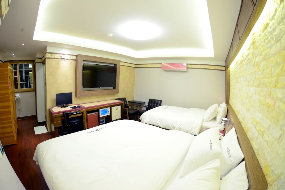 Sugar Hotel
