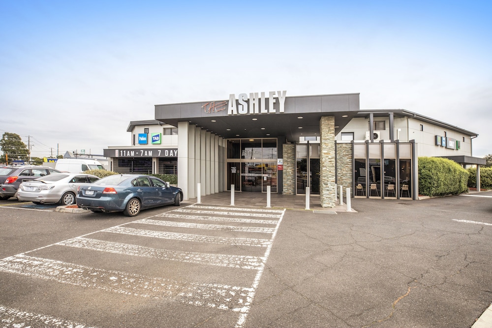 Nightcap at Ashley Hotel