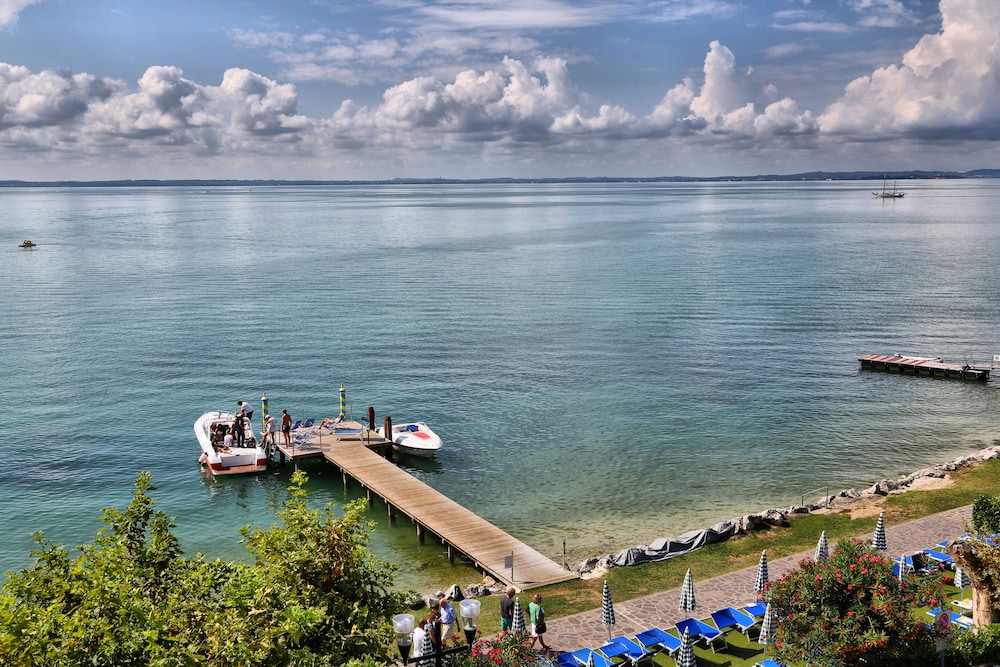 Front Lake Apartments Bardolino in Bardolino 2023 Updated prices