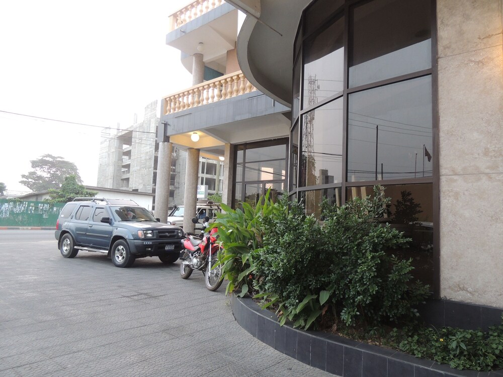 Bella Casa Hotel
