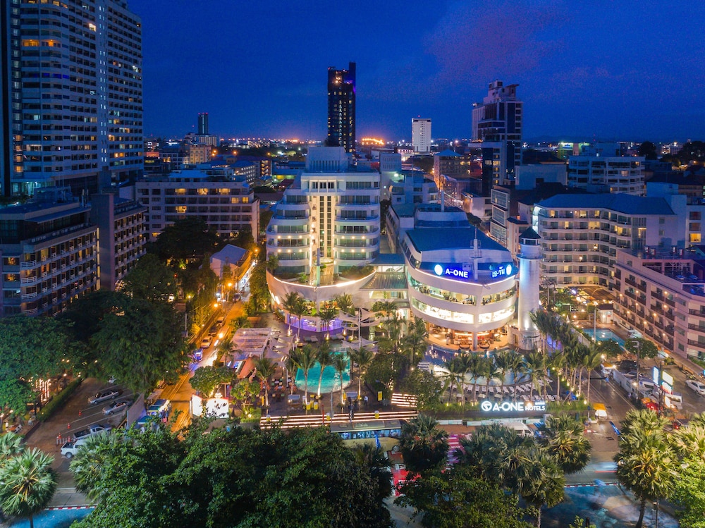 A-One The Royal Cruise Hotel Pattaya (SHA Plus+)