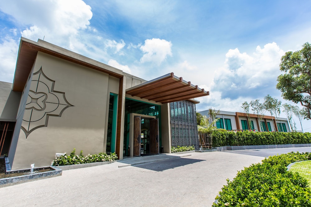 AtEase Phuket Patong