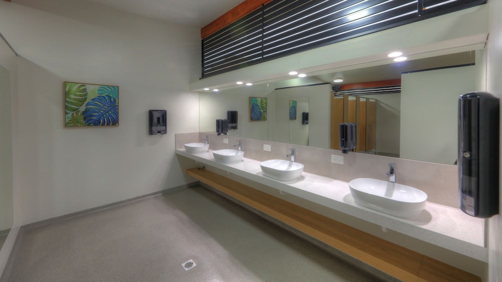 Hotels in Sunshine Coast