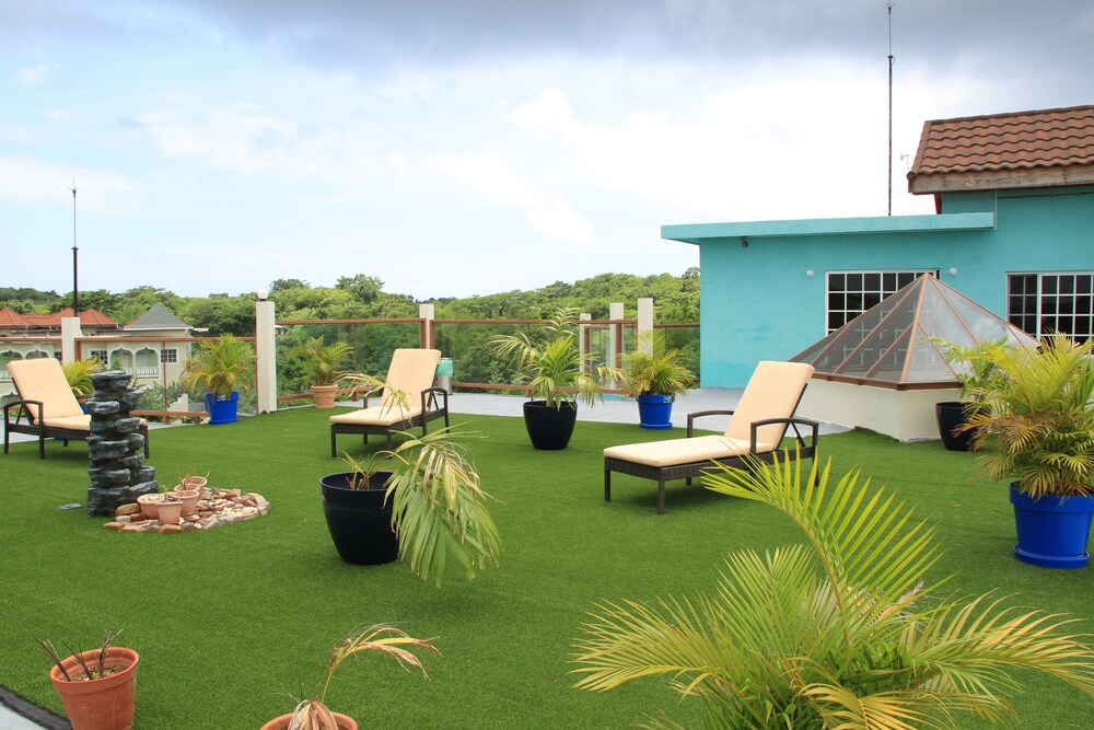 Negril Sky Blue Resorts