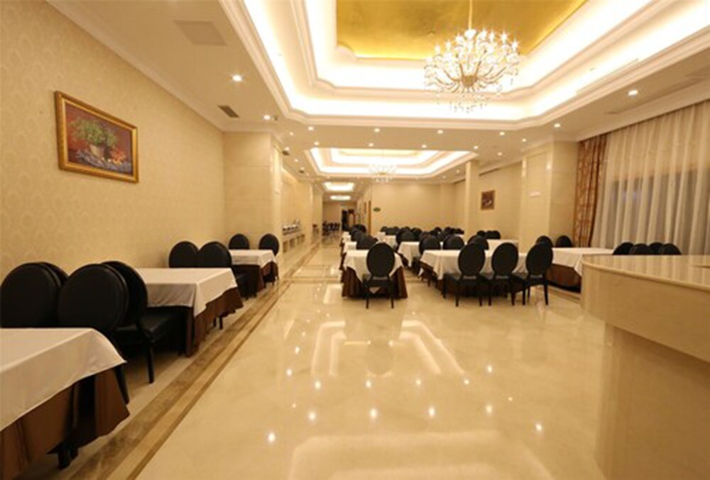 XINHAOMEI INTERNATIONAL HOTEL · Dining spaces