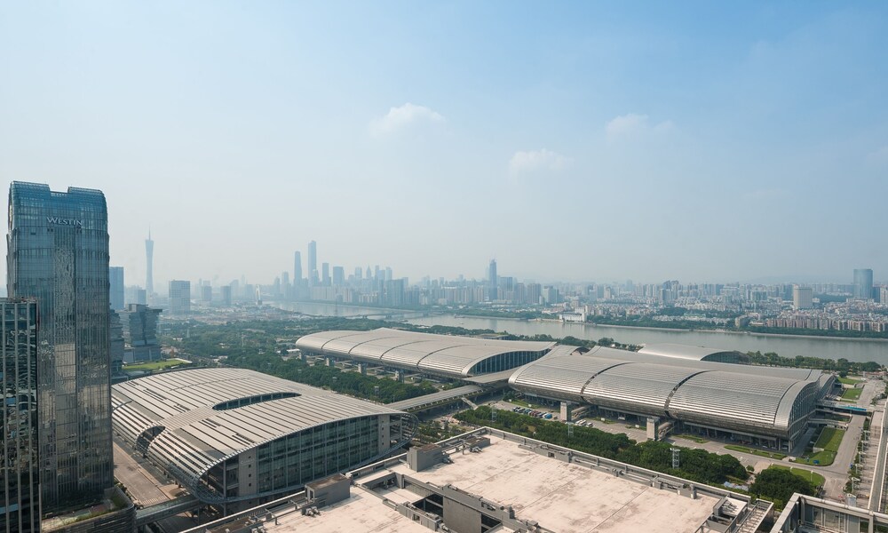 Photos of Yicheng Apartment PaZhou Poly World Center · Stays