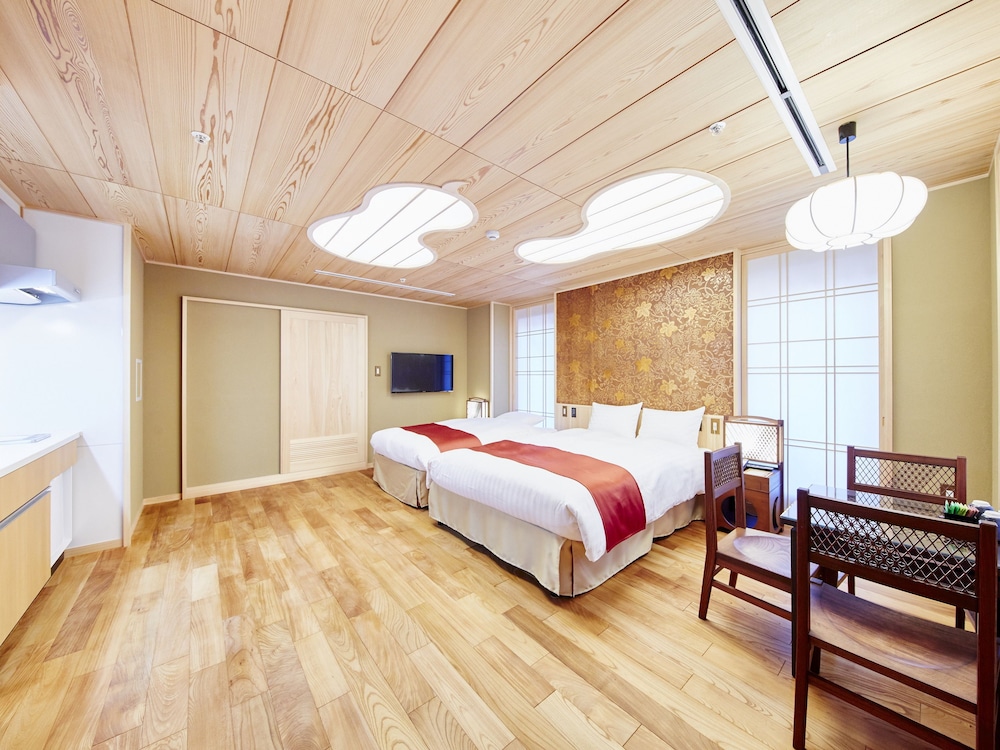 Sunrise Suites