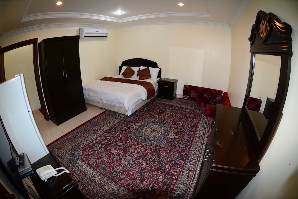Al Eairy Furnished Apartments Dammam 3